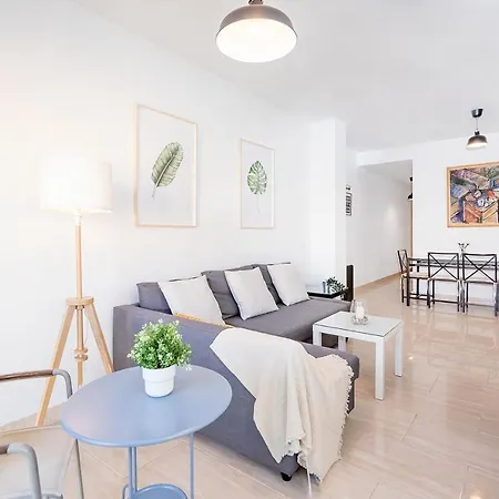 Ollerias Historic Center Apartment Malaga